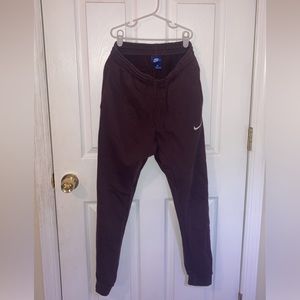 Nike Women’s Small Maroon Sweats